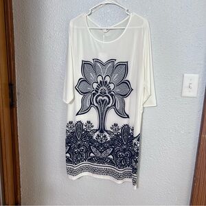5th & Love White and Black Floral Tunic